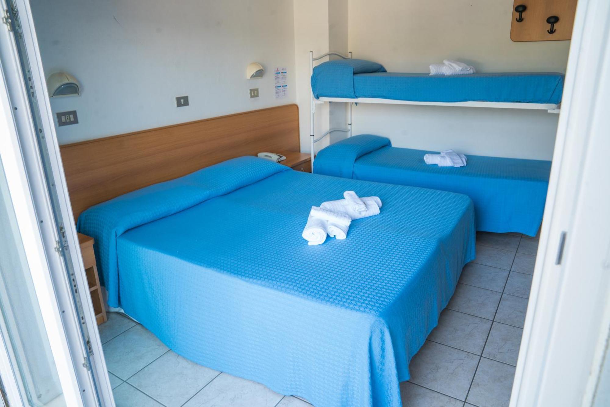 Hotel Singapore Milano Marittima Oda fotoğraf