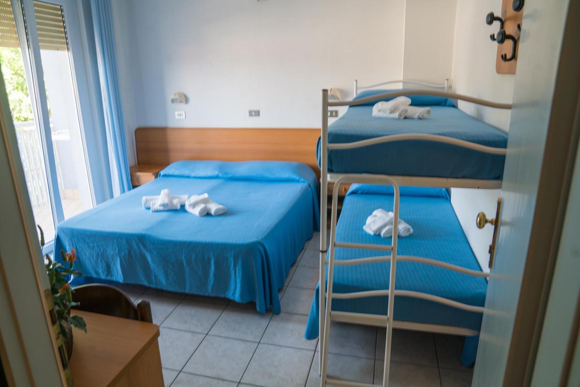 Hotel Singapore Milano Marittima Oda fotoğraf