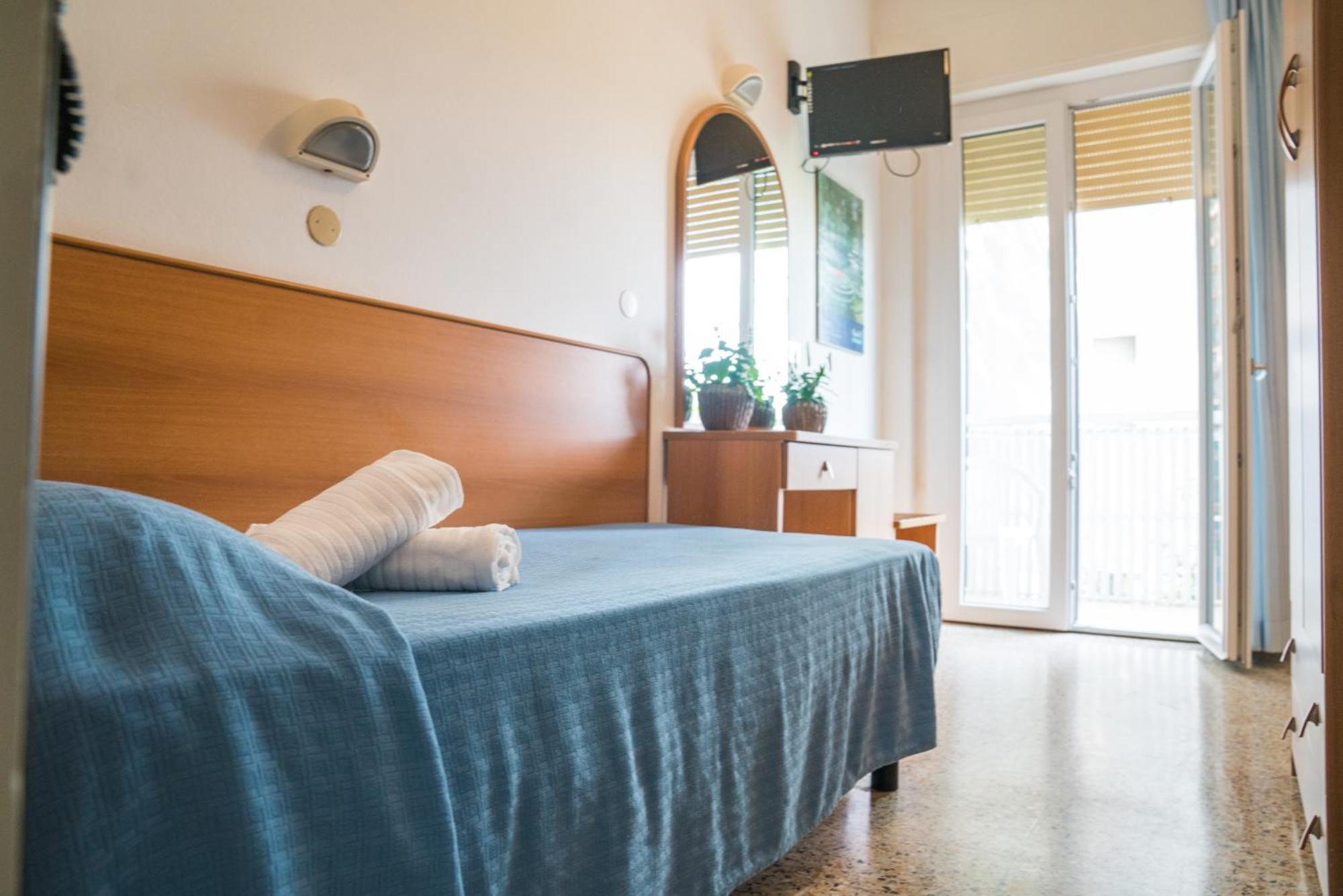 Hotel Singapore Milano Marittima Oda fotoğraf